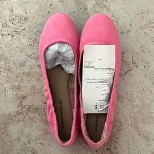 Amazon essentials ballet flats